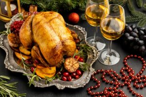 Piščanec je zaradi vsebnosti manj maščob odlična izbira za zdravo božično večerjo.